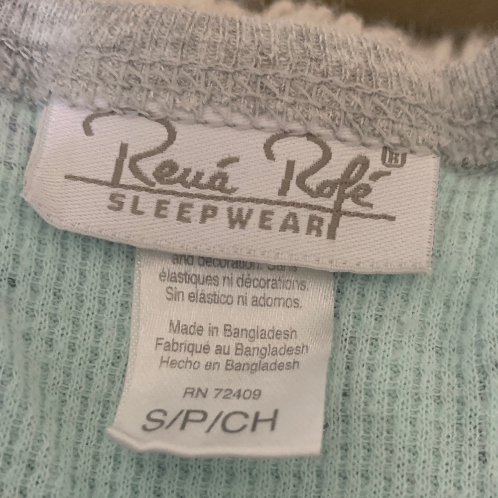 EUC Rena Rofe’ PJ Set - Picture 2 of 3